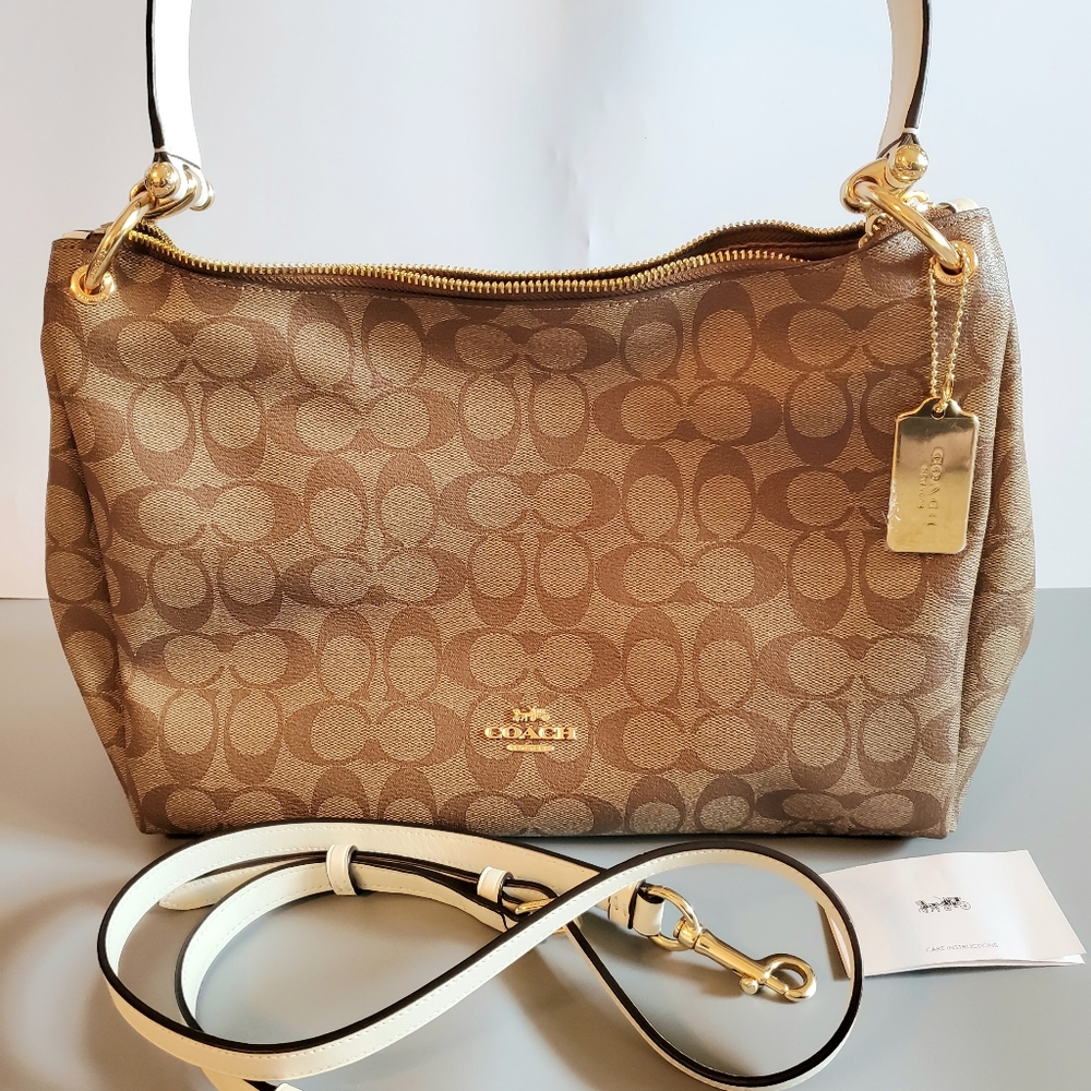 Coach F28967 Signature Bag